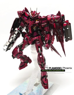 gunjap:  The RED RAISER! [PG 1/60 00 Gundam Raiser Custom] Amazing Work by Art Plamodel Phoenix. FULL REVIEW Hi Res Imageshttp://www.gunjap.net/site/?p=243133