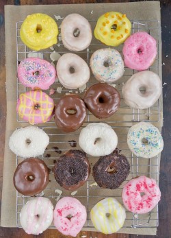 im-horngry:  Vegan Donuts - As Requested! XGlazed Donuts!