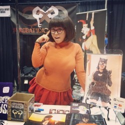 taste-of-envy:  Be to come see me and my lovely friends at @acrobaticainfiniti  at booth #162  at @c2e2 #aicircus #envyus #cosplay #Chicago #c2e2 #conventions #cosplay #scoobydoo #velma