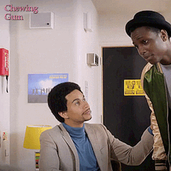 el-mago-de-guapos: John Macmillan  with Tapiwa Mugweni Chewing Gum (2x04) 