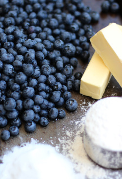 foodffs:  BLUEBERRY PIE ICE CREAM SANDWICHESReally nice recipes. Every hour.Show me what you cooked!