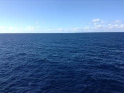 flowurise:  This was taken from a cruise I went on last year around the Pacific Islands in New Caledonia. So enjoy this photo of the Pacific Ocean ⛅️💦🌙