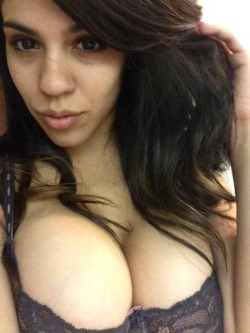 mslatinfreakxxx:  barriogirls:  Some of you asked for the beautiful mya mee here are some of her pics  i want these so bad 