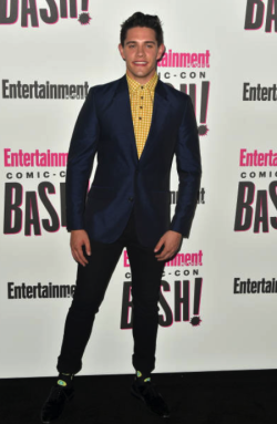 caseycottdaily: Casey Cott attends Entertainment Weekly’s Comic-Con Bash held at FLOAT, Hard Rock Hotel San Diego on at Float at Hard Rock Hotel San Diego on July 21, 2018 in San Diego, California.
