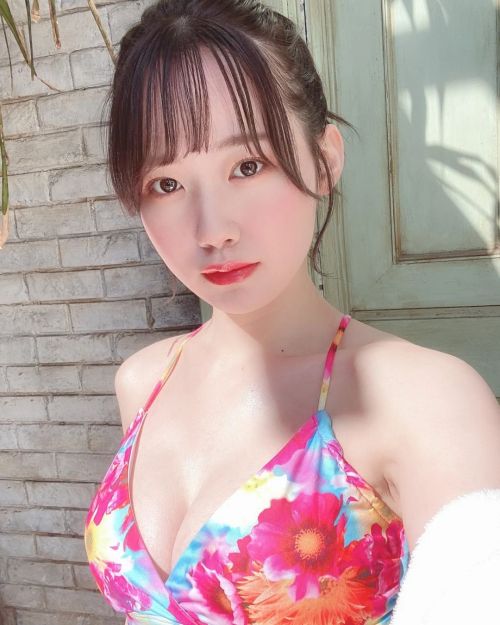 shinapit:#服部有菜 #yuna_hattori #AKB48 https://www.instagram.com/p/CbGuTEYPpA9/?utm_medium=tumblr