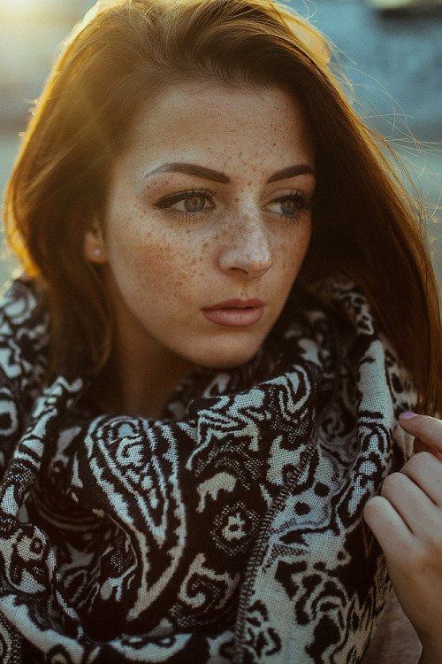  Freckles | © | AOI  adult photos