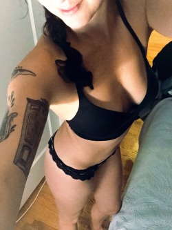hottieneedsattention:  hottieneedsattention:  I’m a real person, a woman with insecurities and an insatiable curiosity. I’m still not sure what I am trying to accomplish with my blog, for now it’s a space to begin to navigate the complexity of love