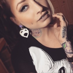 vanyvicious:  Love these @romanticdoll plugs !  One of the shitty things of having stretched ear lobes is that you can’t really wear any cute dangly earrings . Fortunately , @romanticdoll has a bunch of cute ones :) go give them a follow 💗  @romanticdoll