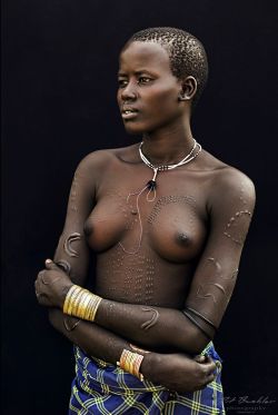 iseo58:  Young Girl from the Bodi Tribe. Omo Valley, Ethiopia, ©Pit Buehler 