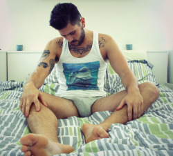 cocktaste:  }{ hot man in bed • foot massage now }{