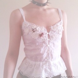 lululalolita:  ♡ DIY pins ♡ #lululalolita #diy #pastelgoth #whitelace #pale #babydoll #outfit 