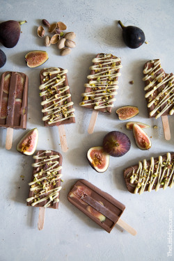 fullcravings:  Fig Fudge Popsicles with White Chocolate Drizzle and Pistachios   Like this blog? Visit my Home Page or Video page for more!And please Subscribe to the Email Club  (it&rsquo;s free) for a sexy bonus gift :)~Rebloging the Art of the female