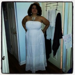 Going to an all white brunch. Thanks to @litaqutie112