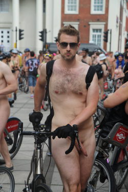 teamwnbr:  World Naked Bike Ride London UK 2016To see more pics of this great event go to…http://publiclynude.tumblr.com/The WNBR is a world-wide campaign that has a number of key issues it promotes at events all over the world. Its objectives are: