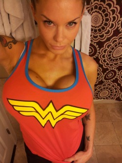 waffle-haus:  New Wonder Woman Shirt!