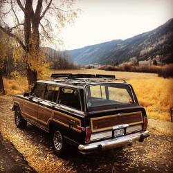 jeep-wagoneers:  Daily Jeep Wagoneers! Like old stuff? Why not subscribe to my newsletter? 