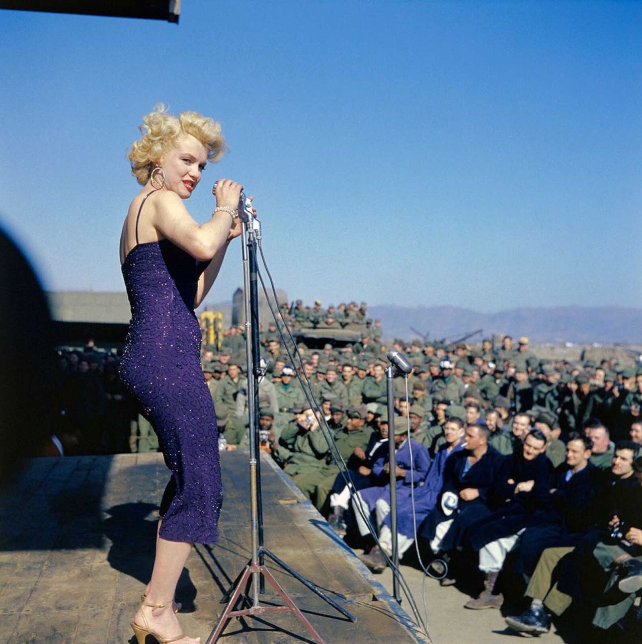 talesfromweirdland:  Marilyn Monroe visits the troops in Korea, 1954.She went on