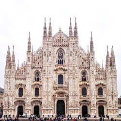fairytale-europe:  Piazza Duomo, Milano, Italy 