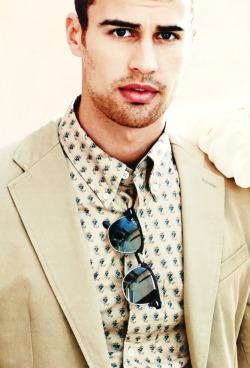 Theo James Daily
