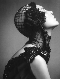 black-white-madness:  Madness:  Anja Rubik in ‘Dark Feast’ |  Photographer: Lachlan Bailey | Dress and headpiece: Chanel Haute Couture F/W 2007/08 |  Vogue China October 2007  