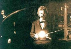 humanoidhistory:  Mark Twain inside the lab