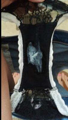 mypussydischarge:  My sexy slutty 22yo wife’s tasty pussy discharge.  She was leaking for hours and kept having to clean it up.   I miss these around the house ;)