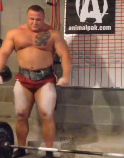 real-thick:  Thick Meathead more gifs 