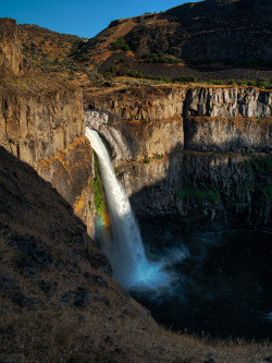 breathtakingdestinations:  Palouse Falls - Washington - USA (von Beau Rogers)
