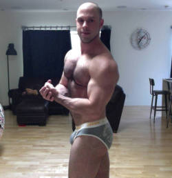 jdinnj: wrestlerswrestlingphotos:  Musclejock Hairy Pecs Bodybuilder from GLOBALFIGHT.com personals  JDinNJ (@piggynj) on Twitter 
