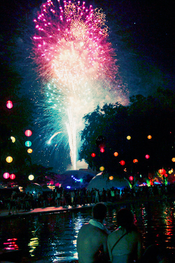 nofoodnolove:  edmtink:  li-merence:  rave-republic:  Nocturnal Wonderland 2010 | Caesar Sebastian  I miss the NOS in ways words cannot express.  ♡  returning here soon?? :)  take me back :&lsquo;c