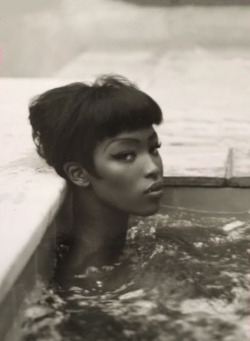 niuniuyork:  Naomi Campbell by Steven Meisel for Vogue Italia, 1989