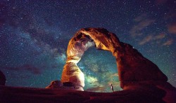 earthporn-org:  Entering a Portal to another Universe, Delicate Arch, Utah