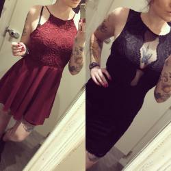 el-amore-x:  Boxing Day bargains in newlook! #newlook #dresses #boxingday #sale #bargains #selfie #changingroom #tattoos #tattoos