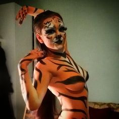 Porn Pics groram:tiger body painting