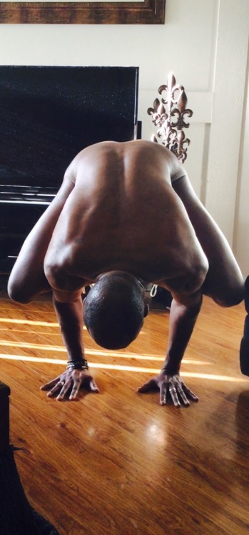 Porn photo Nude yoga for ‘merica…