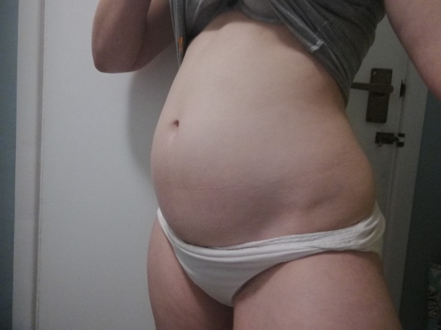 roundmuse:wishing i was this tight and round again. it felt like I&rsquo;d swallowed a watermelon! it felt so much heavier than I look here. the lower belly curve 