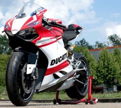 daidegas:  Ducati 899 custom, http://www.daidegasforum.com/forum/foto-video/502086-colorazioni-particolari-ducati-1098-1198-1199-848-999-749-998-996-916-748-d16rr.html