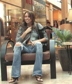 shoppingbabes4:  ANIMATED GIF: Flashing in the mall …  Cutie flashing