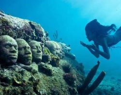 pookiebear90:  Grenada. Underwater sculpture honoring Africans thrown overboard from the slave ships during the Middle Passage of the African Holocaust. This is located in the Caribbean Sea off the coast of Grenada under water.Pass it along so more people