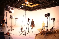 coulisses :) #tournage #TV #chroniques le studio, les didiers&hellip; :)