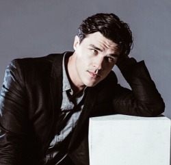 Finn Wittrock And More