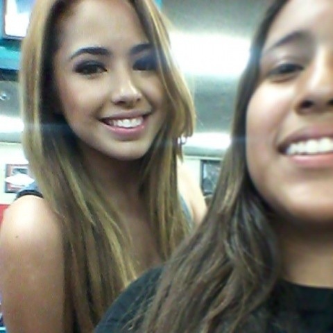 jasminev-news:  June 3rd: Jasmine with some fans at “Boys and Girls Club” in