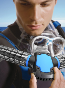 sirenskye:  goddamn-batgirl:  saffythegeek:  xgrabmyy:  A South Korean designer named Jeabyun Yeon has created a conceptual scuba mask that will allow humans to breath underwater without the aid of an oxygen tank. It is called Triton, and mimics the gills