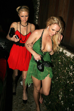 Brazilianhotcouple:  Ahhhhh Britney ….Love Her Naughty Ways…My 2 Favorite Hollywood