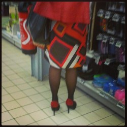 #sexy #frenchgirl #frenchgirls #girls #woman #women #mature #maturewife #legs #legs_real #real_legs #feet #feetfetish #fetichiste #pied #talons #heels #hose #tights #nylon #stocking #pantyhose #collantnoir #collant #voyeur #supermarket