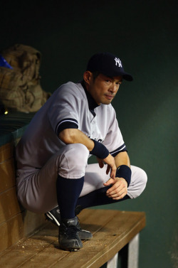 mightyflynn:  Veteran first baseman Carlos Pena remembered one of his frequent encounters with Ichiro. He was defending first for the Tampa Bay Rays, and Ichiro had just arrived on one of his patented infield hits. Ichiro peered over at Pena and asked,