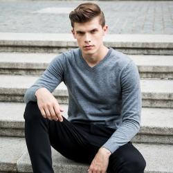 gentclothes:  Grey V-Neck Sweater - Use code TUMBLR10 for a 10% discount!