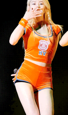 blindkpop:    Nara’s Wiggle Wiggle [requested by anon]   