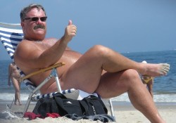 housebearsofatlanta:  thestubbycubby:  Oh daddy!!!  Miami nude beach is fun and legal ! 
