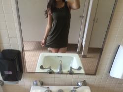 Babygirl-Bratt:  Should Be In Class But I Rather Take Slutty Pictures 